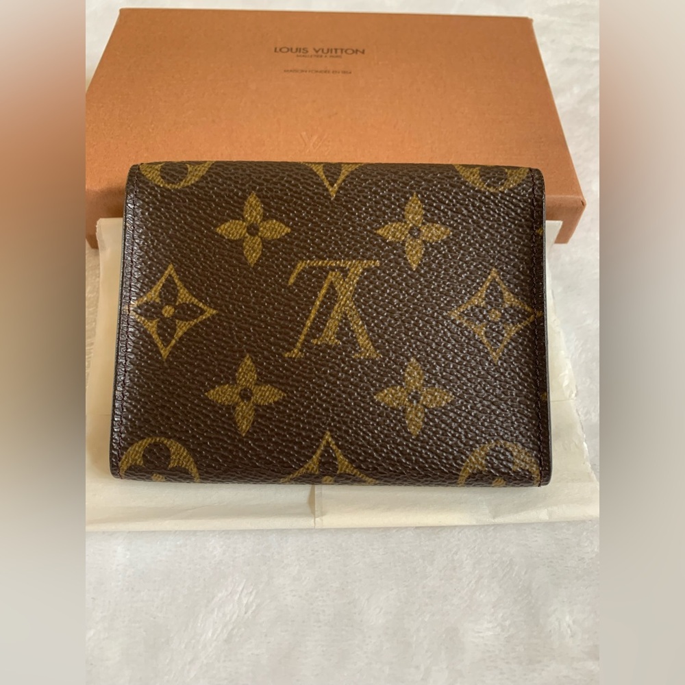 Louis Vuitton Monogram Wallet - Picture 12 of 13